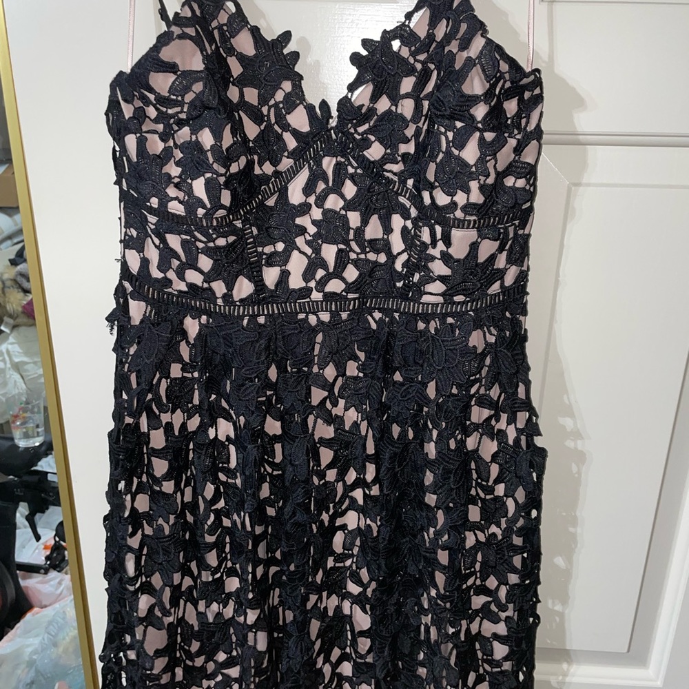 Aqua Black Lace midi dress - Picture 2 of 5